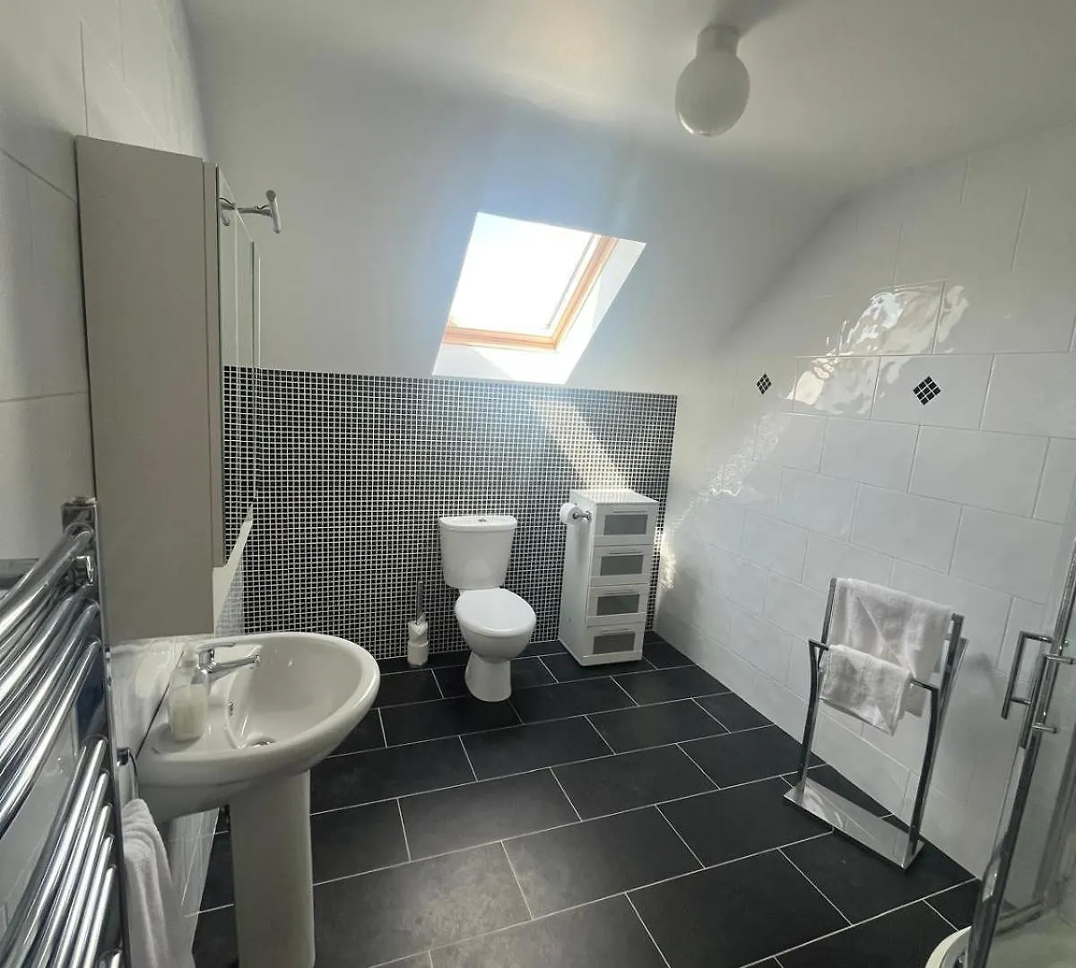 Fabulous 4 Bedroom House, Gateway To Connemara Galway
