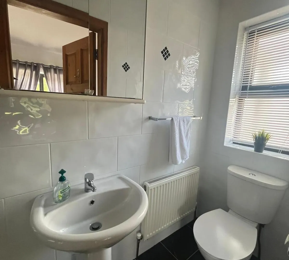 Fabulous 4 Bedroom House, Gateway To Connemara Galway Holiday home